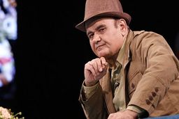 تصویر جنجالی از اکبر عبدی و دخترش| اکبر عبدی با گریم زنانه در کنار دخترش غوغایی شد| چه شباهتی؟! +عکس