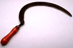 حمله خونین به ۲ مامور با داس و اره دستی! | قاچاقچیان متواری شدند + عکس