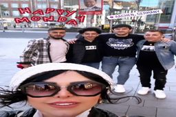 غذا خوردن فلور نظری در رستوران خیابانی در اروپا با این دک و پز/آب و هوای خارج حسابی به فلور نظری پس از مهاجرات ساخت +عکس خبرساز