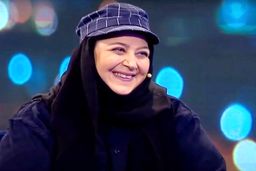 شهره لرستانی در کنار پدر قاضی اش! | اولین عکس خانم بازیگر بعد از تغییر جنسیت در جمع خانواده؟ +عکس