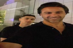 نماز دسته جمعی شاگردان فرهاد مجیدی +عکس