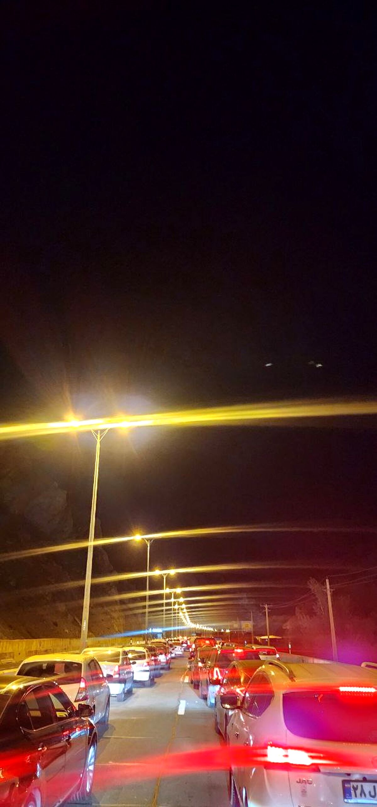 تصویر و متنی از وضعیت دیشب جاده چالوس که وایرال شد