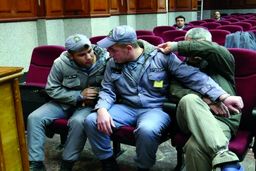 آزار و اذیت دختربچه‌ها توسط شیطان چشم آبی | ماجرای وحشتناک هیولای ورامین