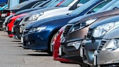 خبر باورنکردنی از بازار خودرو/فروش خودروهای وارداتی زیر قیمت! 