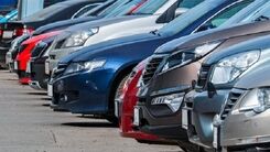 خبر باورنکردنی از بازار خودرو/فروش خودروهای وارداتی زیر قیمت! 