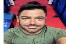 ازدواج محمدرضا گلزار با الناز شاکردوست حقیقت دارد؟ | صمیمت عجیب محمدرضا گلزار با برادر الناز شاکردوست همه چیز را برملا کرد + عکس