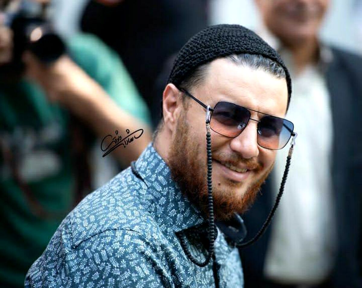 لباس عجیب جواد عزتی در یم مهمانی | عکس جنجالی روی تی شرت جواد عزتی +عکس
