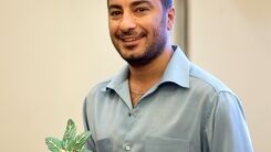 نوید محمدزاده خسته از تدارکات جشن عروسی لاکچری اش/کلاه دامادی نوید محمدزاده با مارک معروف! +عکس
