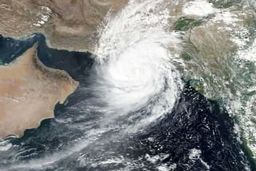 تصاویری از طوفان شن هم اکنون در محور اصفهان_شاهین‌شهر