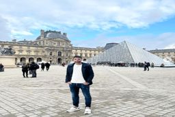 آخرهفته مهدی طارمی در کافه لاکچری پاریس +عکس