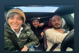 ورود کوچولوی جدید به زندگی نوید محمدزاده/لباس پوشیدن عجیب نوید محمدزاده در خونه!؟ +عکس خبرساز