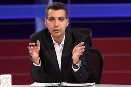 عادل فردوسی پور بعد از مدتها رخ نشان داد | تغییر چهره جنجالی عادل فردوسی پور + عکس