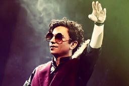 محسن ابراهیم‌زاده را بدون عینک نمی شناسید | خونه لاکچری محسن ابراهیم‌زاده در این عکس لو رفت + عکس