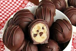 طرز تهیه شکلات مغزدار سالم در خانه | به راحتی در خانه این خوراکی خوشمزه را درست کنید