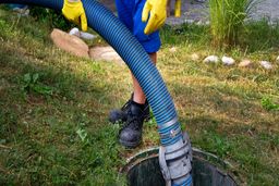 خدمات لوله بازکنی غرب تهران برای رفع گرفتگی لوله های فاضلاب