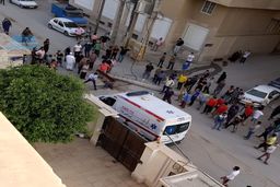 صحنه‌های آخرالزمانی از زلزله بندرعباس و ریزش کوهر+فیلم هولناک