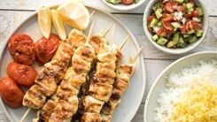 طرز تهیه جوجه کباب چوبی به ساده ترین روش | چرا جوجه‌ها خوب رنگ نمی‌گیرد؟