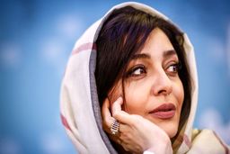 خونه و زندگی با سلیقه ساره بیات لو رفت | تدارک میز مهمانی ناهار با غذاهای گرانقیمت و ظروف آنچنانی در منزل ساره بیات +عکس