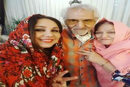 بریز و بپاش آنچنانی بهنوش بختیاری برای تولد پدرش | هم خوانی بهنوش بختیاری با عباس قادری + فیلم