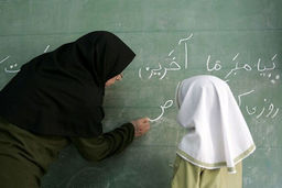 فوری؛ استخدام معلم | آموزش و پرورش نیروی جدید جذب می‌کند + شرایط