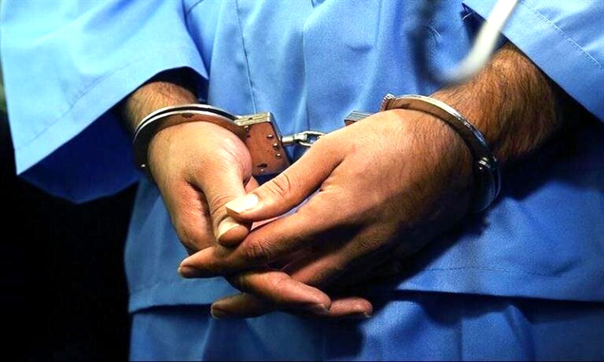 قتل عام هولناک خانوادگی | دلیل باورنکردنی پسر ۲۱ ساله برای قتل خانواده اش +عکس