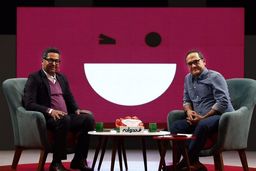 آواز خواندن جنجالی مینا‌وند در خندوانه+فیلم دیدنی 