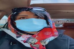 تقلید زشت فلور نظری از بهاره رهنما سوژه شد| فلور نظری هم از برادرش رونمایی کرد+عکس