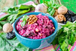 این سالاد جذاب لبو را برای شب یلدا درست کنید | میز یلداتون را خوشرنگ و طعم کنید