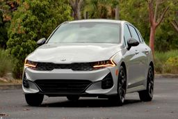 فروش اقساطی خودروهای داخلی و خارجی با کمترین پیش پرداخت