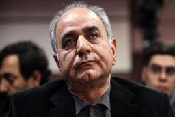 عکس لو رفته از پرویز پرستویی و نوه بانمکش در شب تولدش+عکس جنجالی