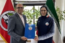 الهه منصوریان سرمربی شد 