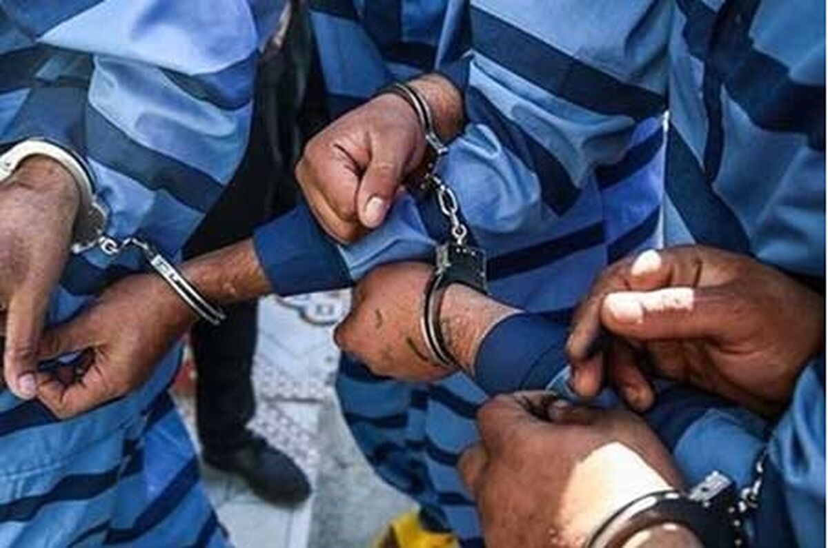 زورگیران بعد از اینکه در آریشگاه موهای خود را کوتاه کردند، از آرایشگر زورگیری کردند!
