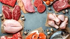 جدیدترین قیمت انواع گوشت امروز ۱۴ فروردین | قیمت مرغ چقدر شد ؟ + جدول