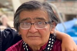 تنها تصویر از نوه خارجی رضا رویگری | آوا نوه رضا رویگری در حال موتورسواری +عکس