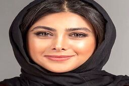 حمله وحشتناک ارازل و اوباش به آزاده صمدی تو خیابون