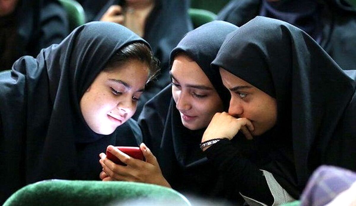 چگونه بر فعالیت‌های اینترنتی فرزندان نظارت کنیم؟