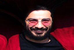 بد آموزی نوید محمدزاده و رفیقش + عکس