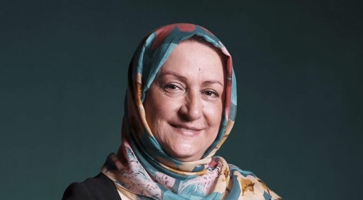 خراب شدن حال مریم امیرجلالی در مراسم ختم عزیزش | مریم امیرجلالی را تا به حال اینجوری ندیده اید + عکس