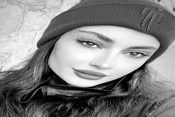 تیکه خفن ترلان پروانه به مخاطب خاصش با این سلفی/لبخند غیرعادی و پرغم ترلان سوژه شد!+عکس