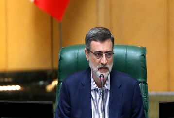 قاضی‌زاده هاشمی: تورم را به زیر ۵ درصد می‌رسانم