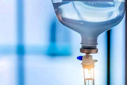 سرم در داروخانه‌ها سهمیه‌بندی می شود