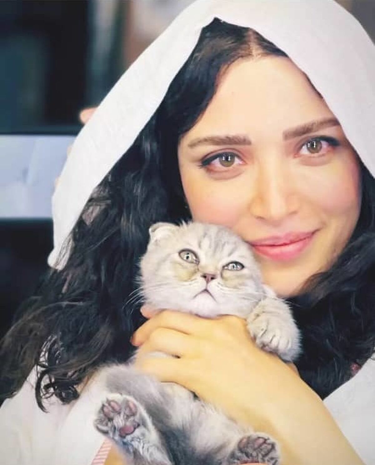 عکس مامان بهنوش طباطبایی کنار خانوادش