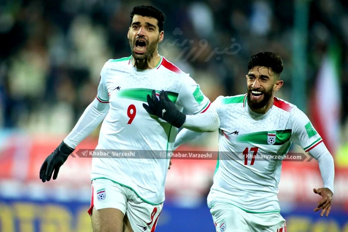 لحظه تماشایی از گل اول ایران به امارات/پیروزی پرتلفات تیم‌ملی