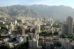تهران شکافته شد | چاله عجیب وسط تهران چیست؟