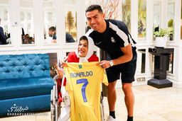 تشکر ستاره محبوب استقلالی‌ها از رونالدو | ملاقات رونالدو با این دختر در تهران تحسین برانگیز شد!