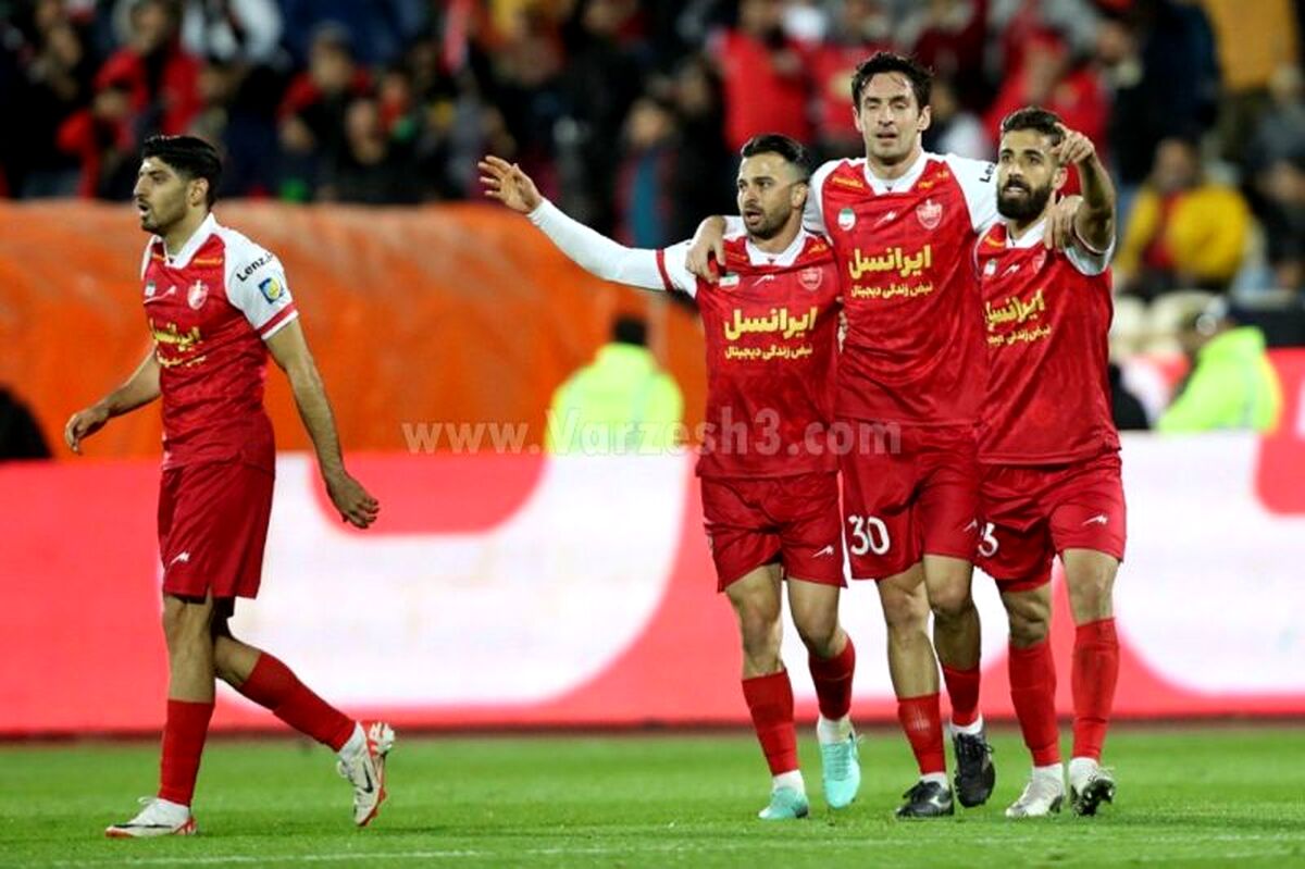 گل دوم پرسپولیس به شمس آذر / کری خوانی بانوان تماشاگر پرسپولیس با طرفداران حریف!