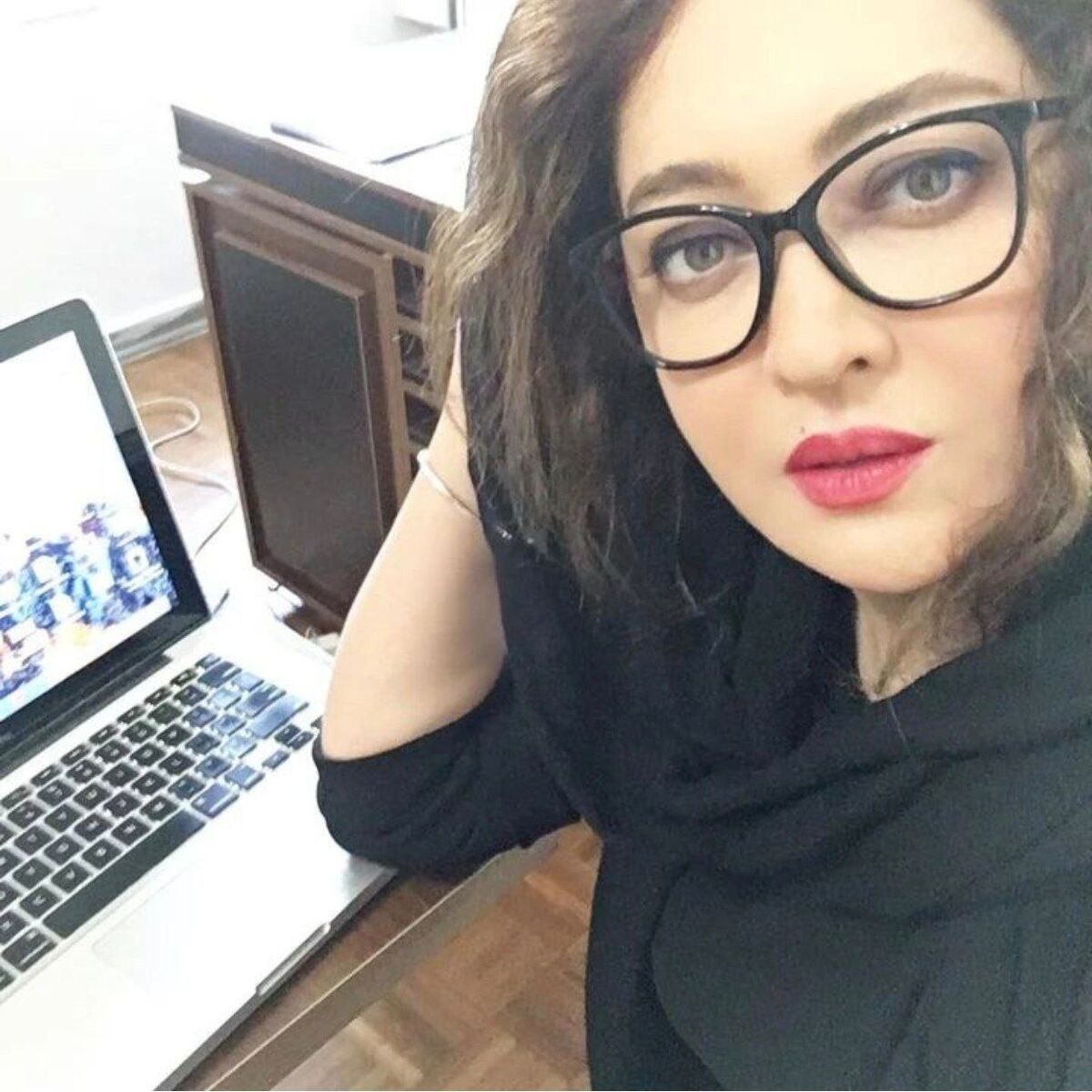 نمایی از خانه ویلایی مجلل نیکی کریمی در زعفرانیه + عکس