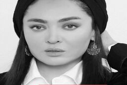 تیپ فوتبال بازی کردن عجیب نیکی کریمی | نیکی کریمی با صندل به استادیوم رفت + عکس