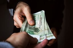 جزییات ثبت نام بیمه رایگان برای کم درآمد ها