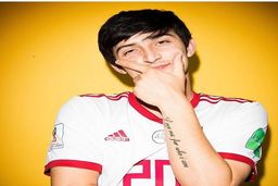 سردار آزمون چند؟